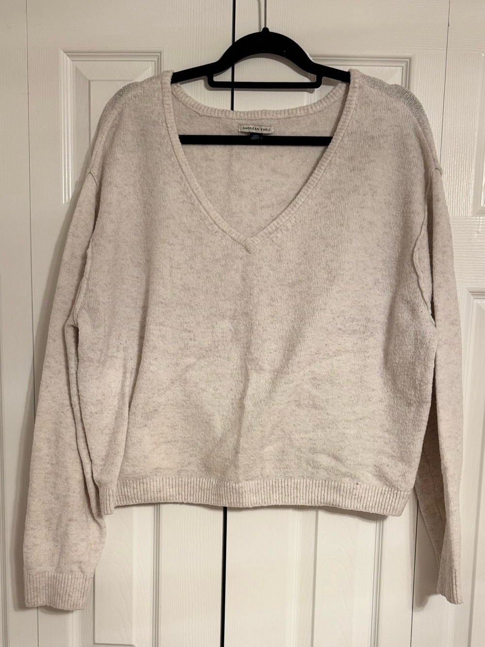 American Eagle Outfitters V-Neck Cropped Sweater